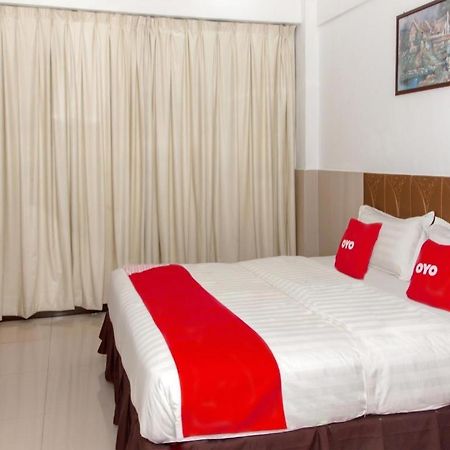 OYO 89851 Leila Hotel SDK Extérieur photo