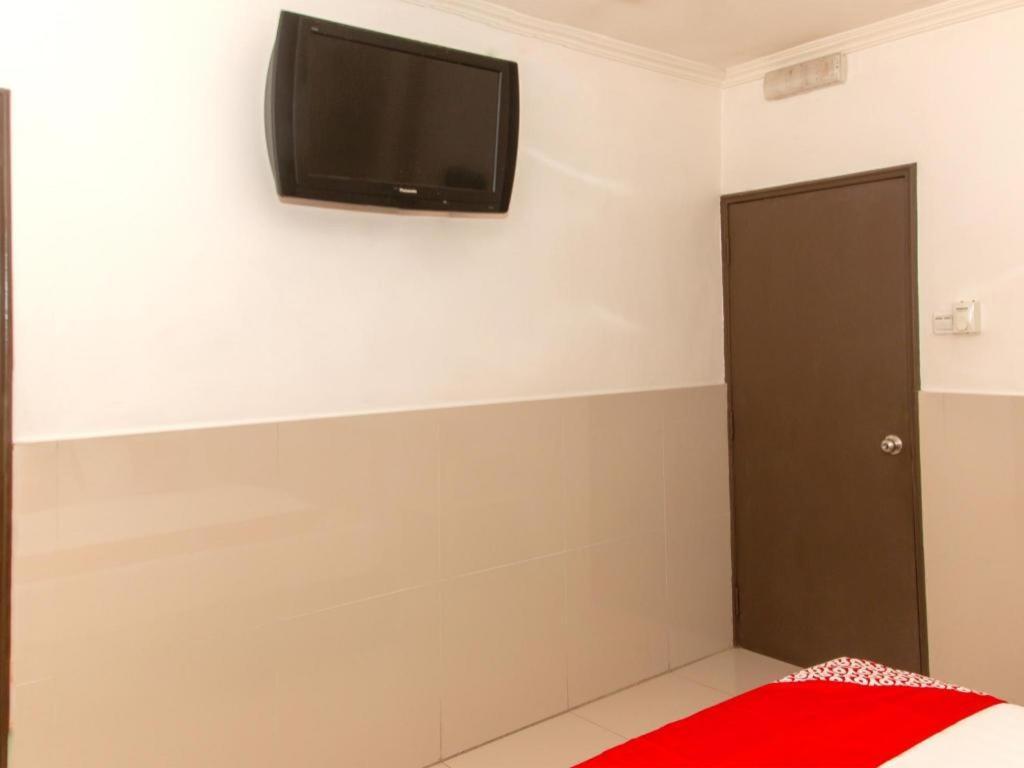OYO 89851 Leila Hotel SDK Extérieur photo