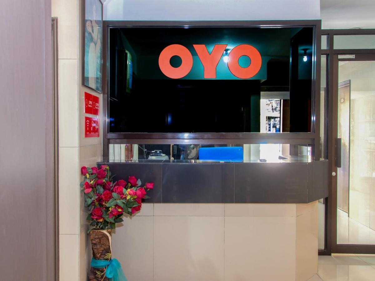 OYO 89851 Leila Hotel SDK Extérieur photo