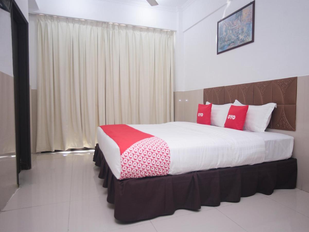 OYO 89851 Leila Hotel SDK Extérieur photo