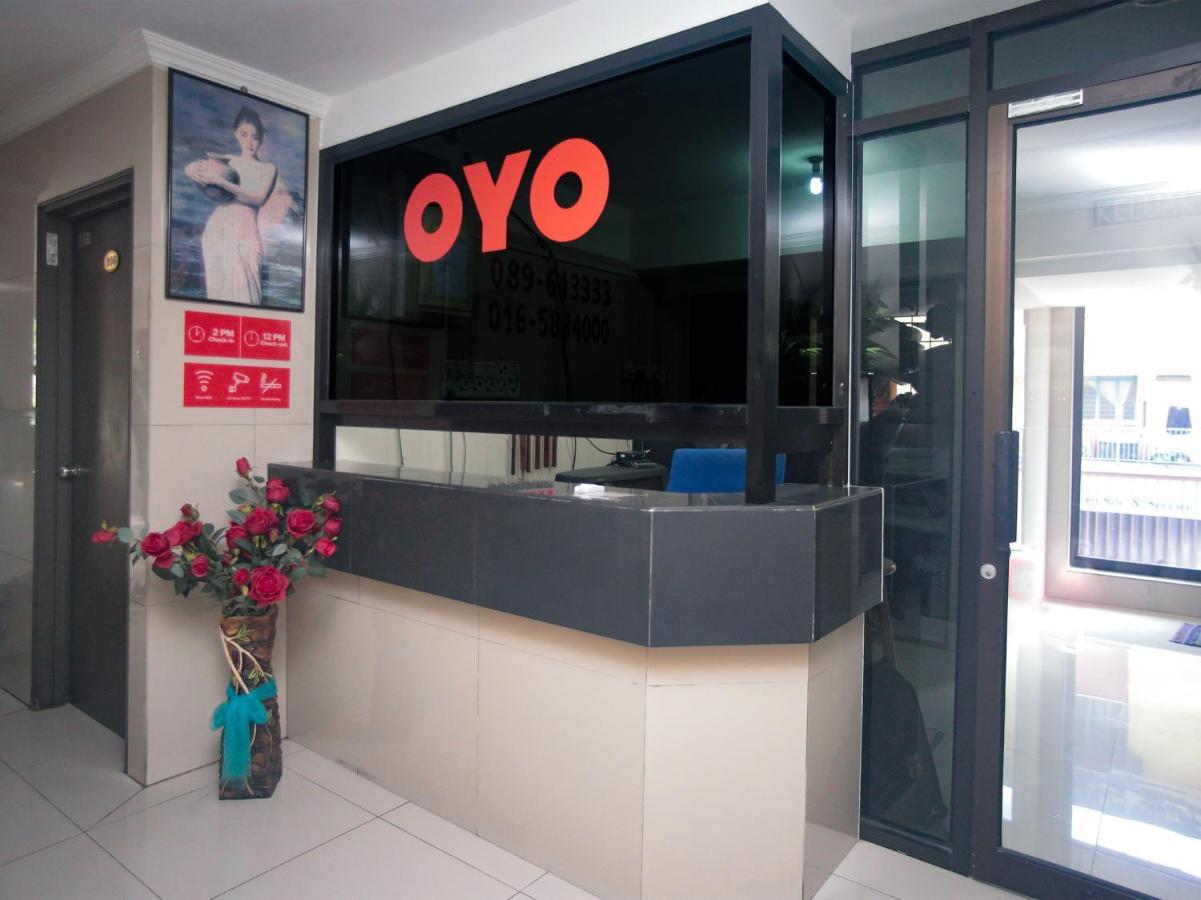 OYO 89851 Leila Hotel SDK Extérieur photo